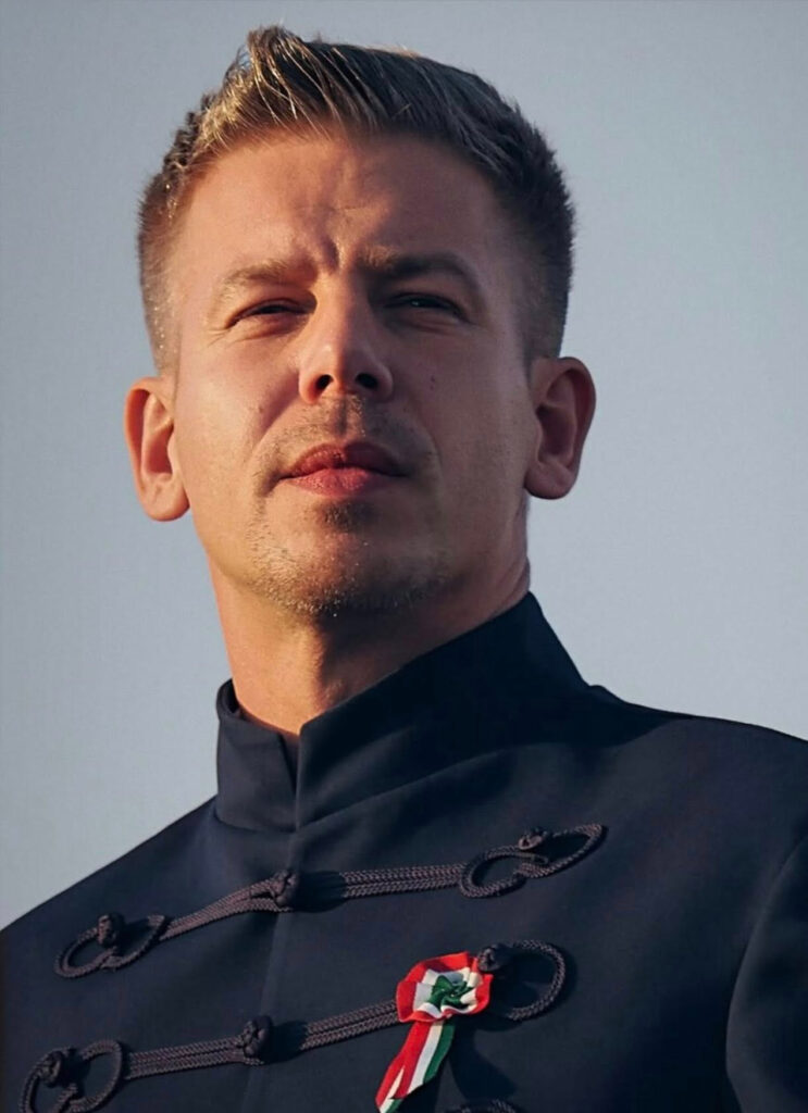 Фото до матеріалу: Петер Мадяр: від аристократичної родини до лідера «уряду нових облич»