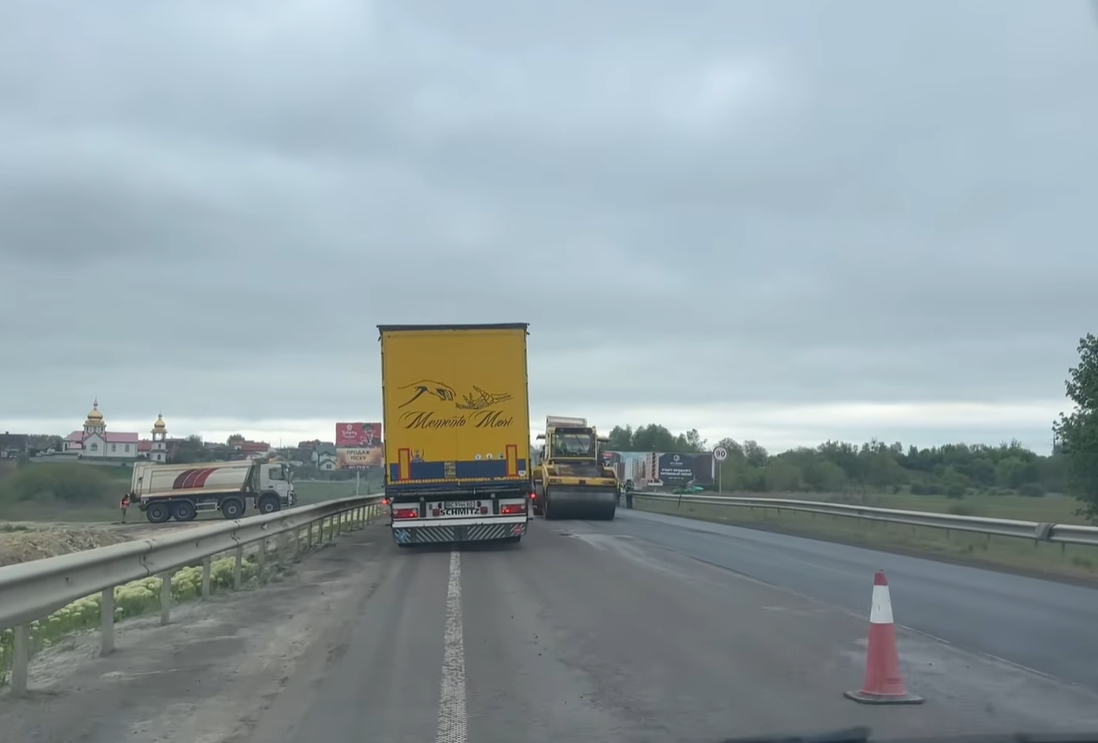 Фото до матеріалу: На об'їзній біля Львова фіксують значні затори через ремонт дороги. Що відомо