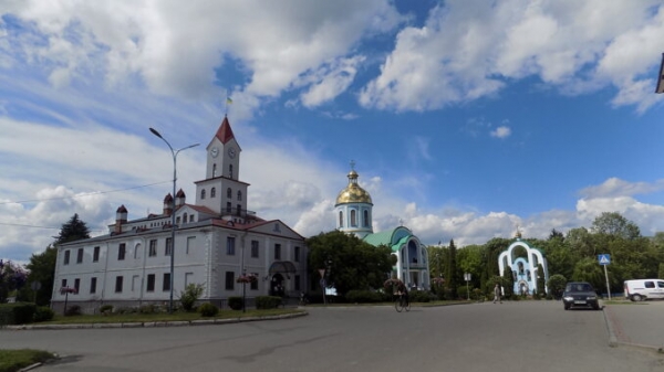 Фото до матеріалу: Буська міська рада отримає майже мільйон за львівське сміття