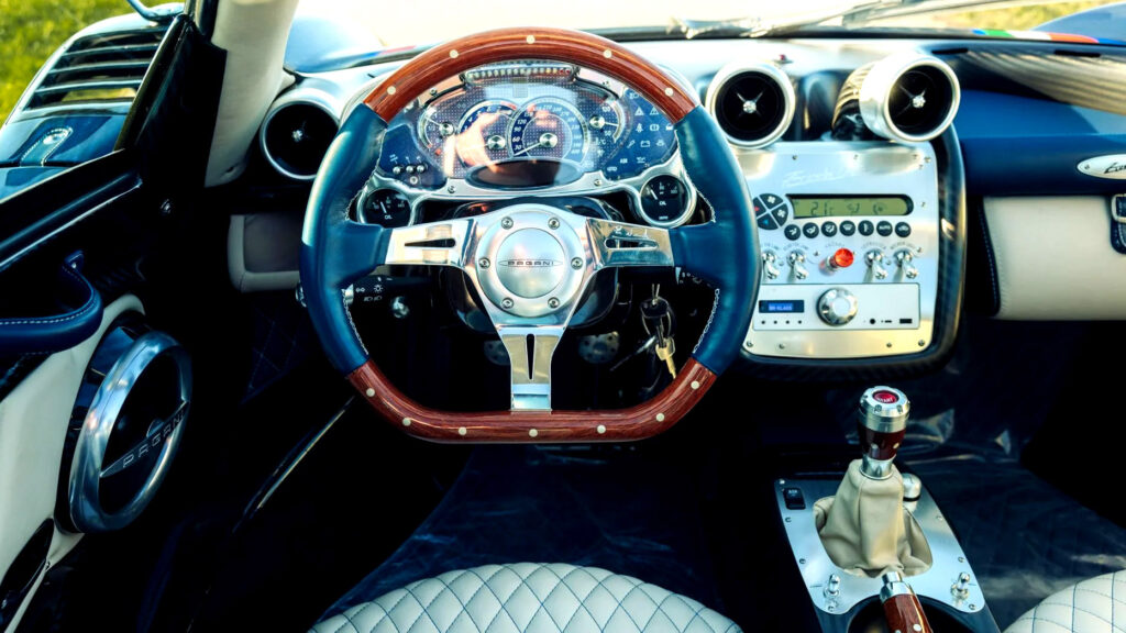 Фото до матеріалу: Унікальний Pagani Zonda Unica з механічною коробкою виставили на аукціон за 14 млн доларів