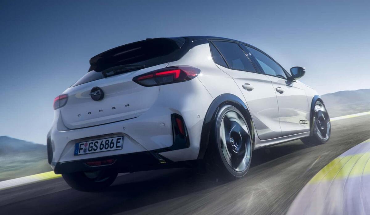 Фото до матеріалу: Opel представила електричний хот-хетч Corsa GSE з розгоном до 100 км/год за 5,5 секунди