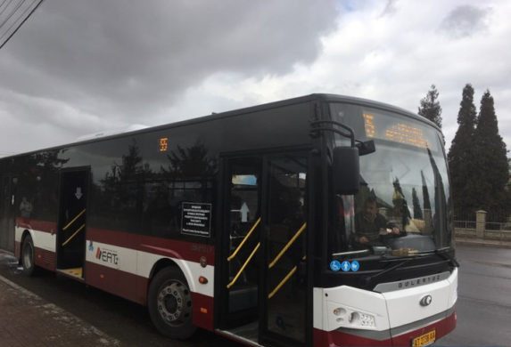 Фото до матеріалу: Автобуси в Івано-Франківську змінили маршрути через перекриття центру