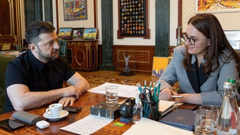 Фото до матеріалу: Приватизація Сенс Банку має завершитися цього року – Зеленський