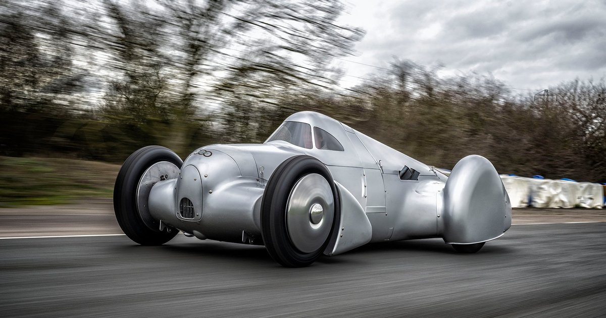 Фото до матеріалу: Audi відтворила легендарний рекордний спорткар 1930-х років