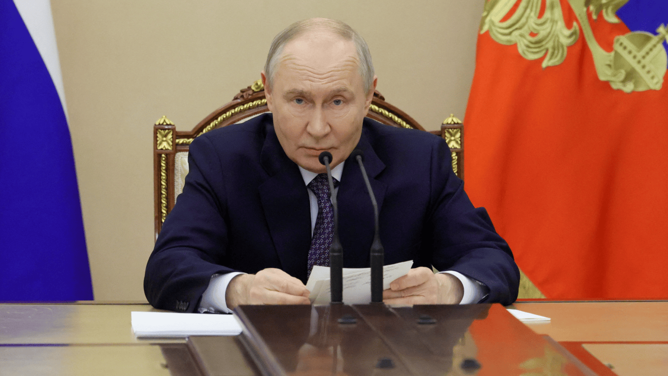 Фото до матеріалу: Путін погрожує Києву ракетним ударом у разі зриву параду: заява про перемир'я на 9 травня