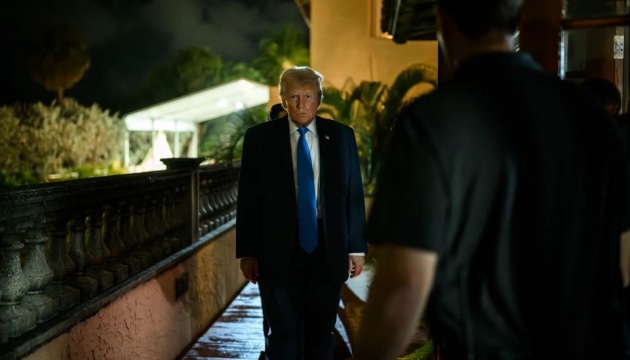 Фото до матеріалу: США: суд визнав незаконними нові 10-відсоткові мита Трампа