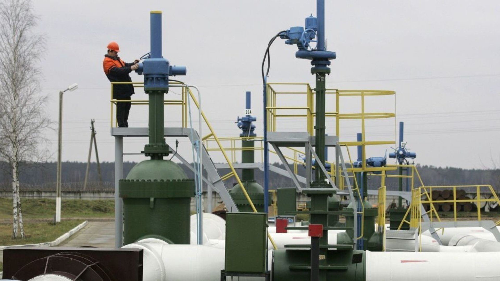 Фото до матеріалу: Словаччина знову отримує російську нафту через «Дружбу» після ремонту