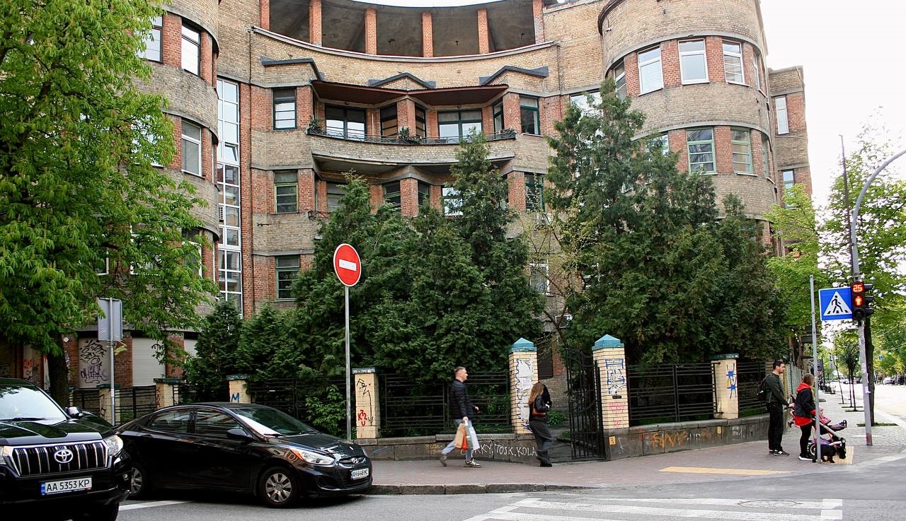 Фото до матеріалу: Конструктивізм по-київськи: чим цікаві столичні кондомініуми