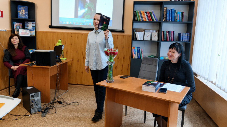 Фото до матеріалу: Катерина Кравченко презентувала книгу «Ліфт»: історія боротьби та надії