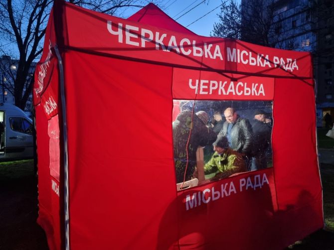 Фото до матеріалу: Атака дронів на Черкаси: загиблий хлопчик та пошкоджені будинки