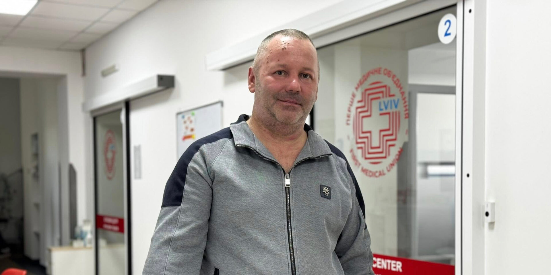 Фото до матеріалу: Електрик на Львівщині врятували зір після опіків від електричної дуги