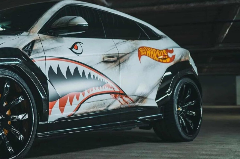 Фото до матеріалу: Lamborghini Urus у стилі Hot Wheels: 1016 Industries створила справжню дитячу іграшку для дорослих