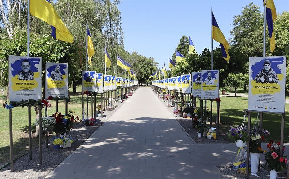 Фото до матеріалу: У Решетилівці розбудовують Алею Героїв