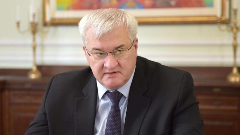 Фото до матеріалу: Маємо бути самодостатніми: Сибіга про просування у виробництві власної ППО