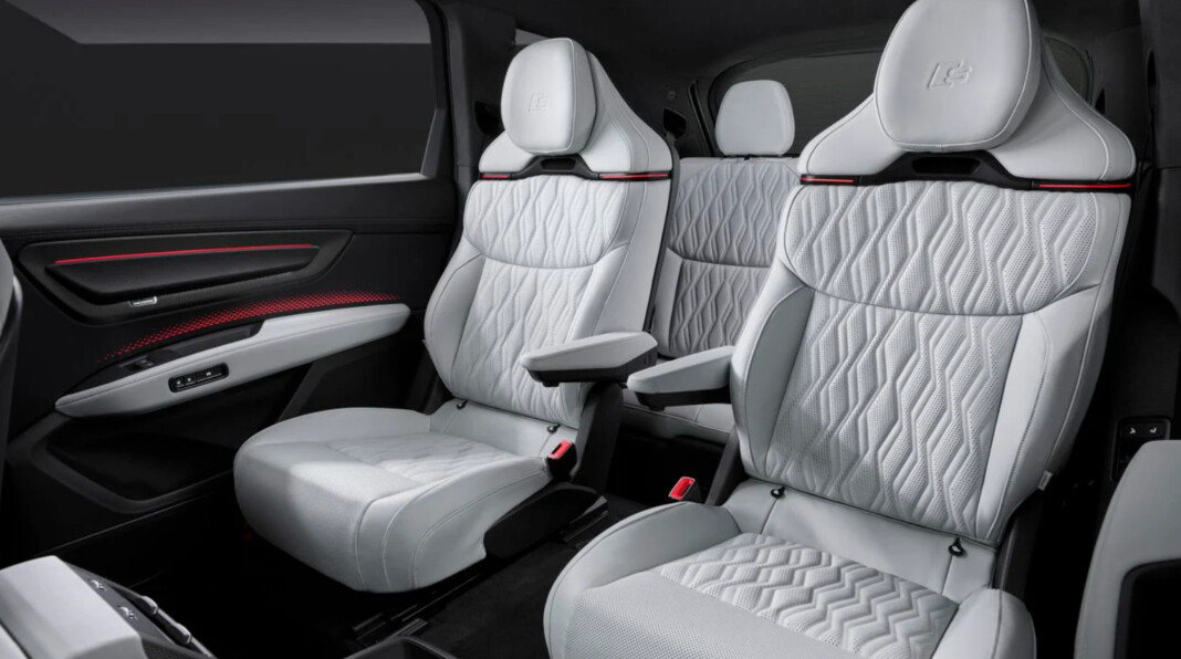 Фото до матеріалу: Audi Q9: новий гігантський SUV з трьома рядами сидінь та ціною від $113 тисяч доларів