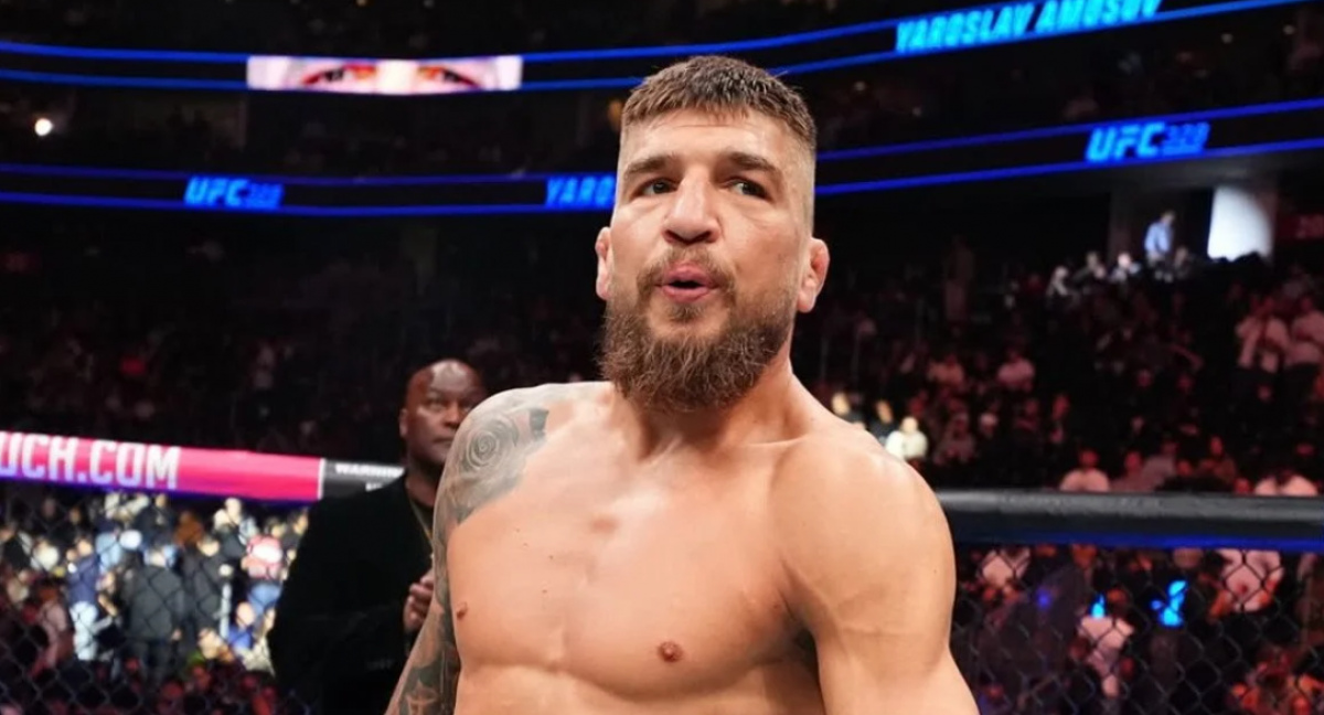 Фото до матеріалу: Ярослав Амосов здобув другу перемогу в UFC: боєць з Ірпеня відсвяткував перемогу брейкдансом