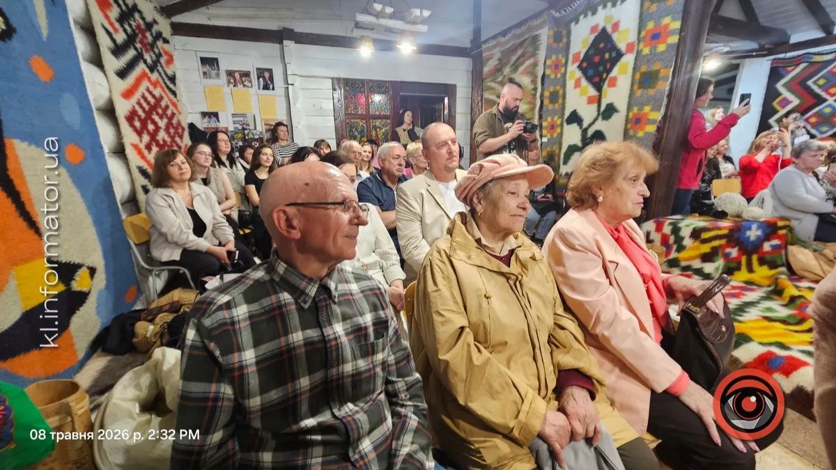 Фото до матеріалу: Коломийщина презентувала книгу про весільні звичаї трьох прикарпатських сіл