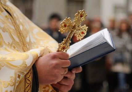 Фото до матеріалу: Шепетівчанин отримав 6 років в'язниці за викрадення авто Укрпошти та серію інших злочинів