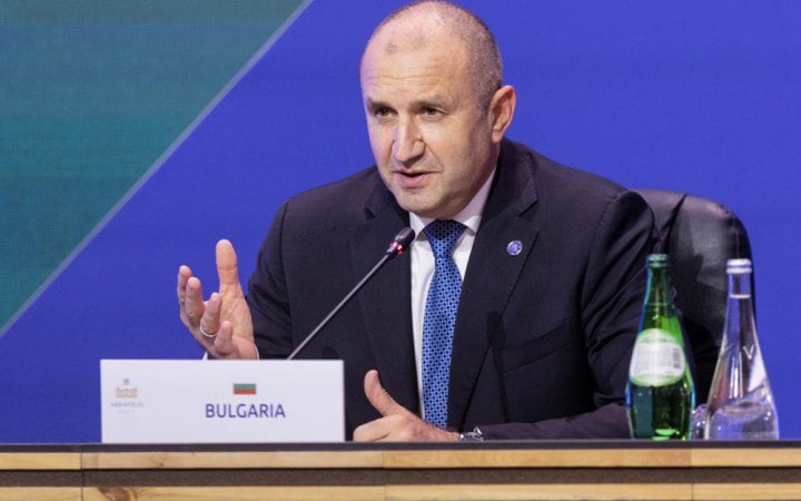 Фото до матеріалу: Румен Радев очолив уряд Болгарії після голосування в парламенті