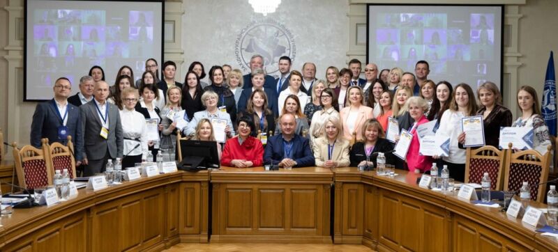 Фото до матеріалу: Студенти презентували новітні фінансові дослідження на конференції у ЗУНУ