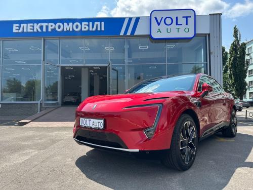 Фото до матеріалу: У Києві зачиняються салони електромобілів: Авто новини від AUTO-Consulting