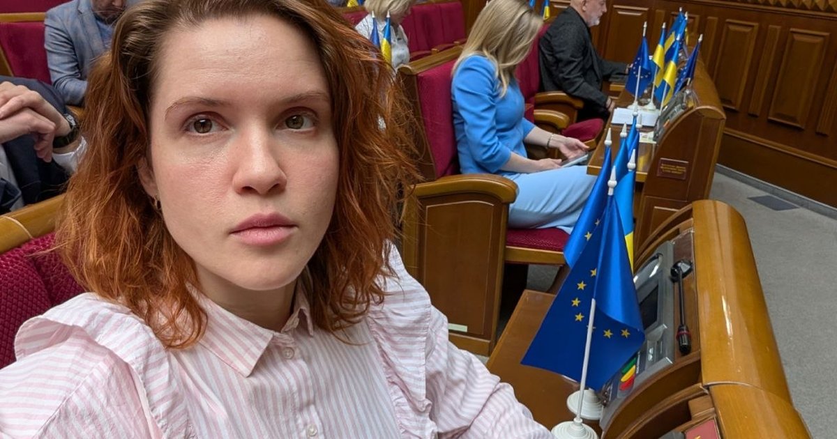Фото до матеріалу: Скандал у Верховній Раді: Безугла втрутилася у виступ Федієнка під час обговорення кіберсил