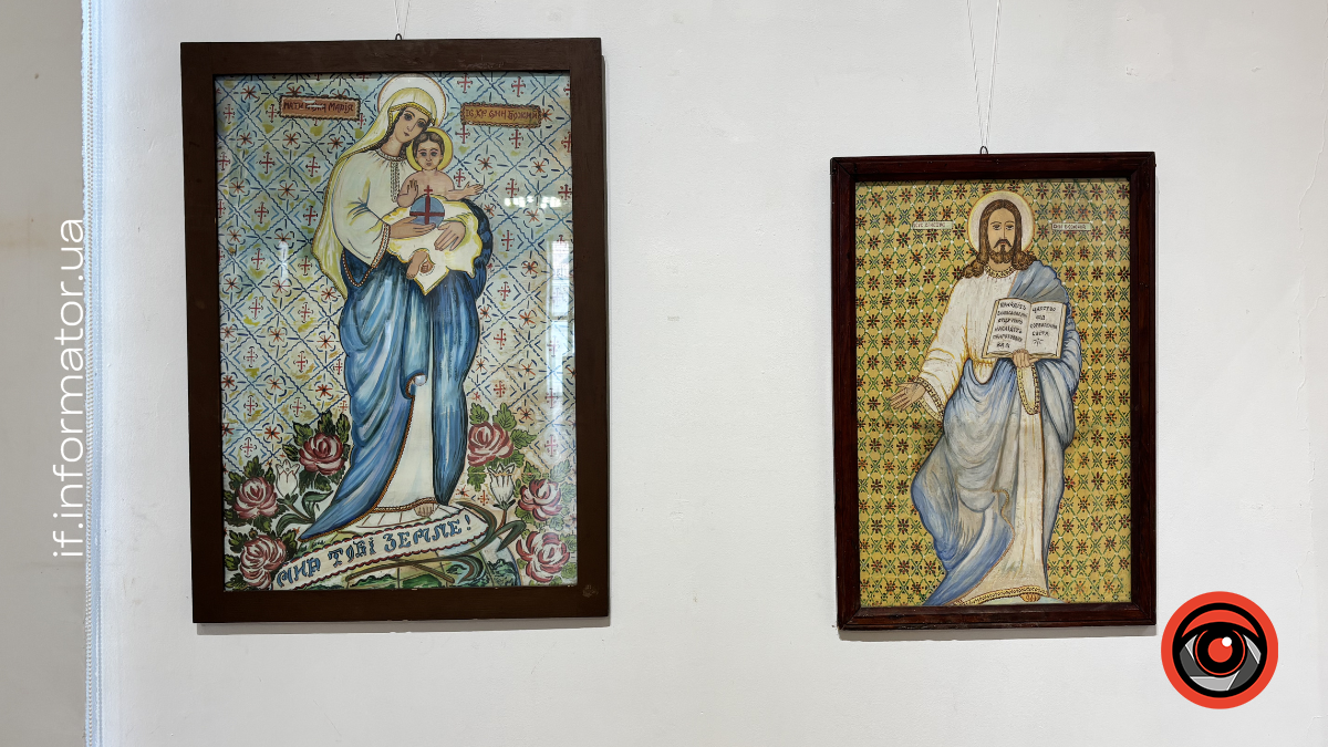 Фото до матеріалу: В Івано-Франківську відкрили виставку робіт Параски Плитки-Горицвіт