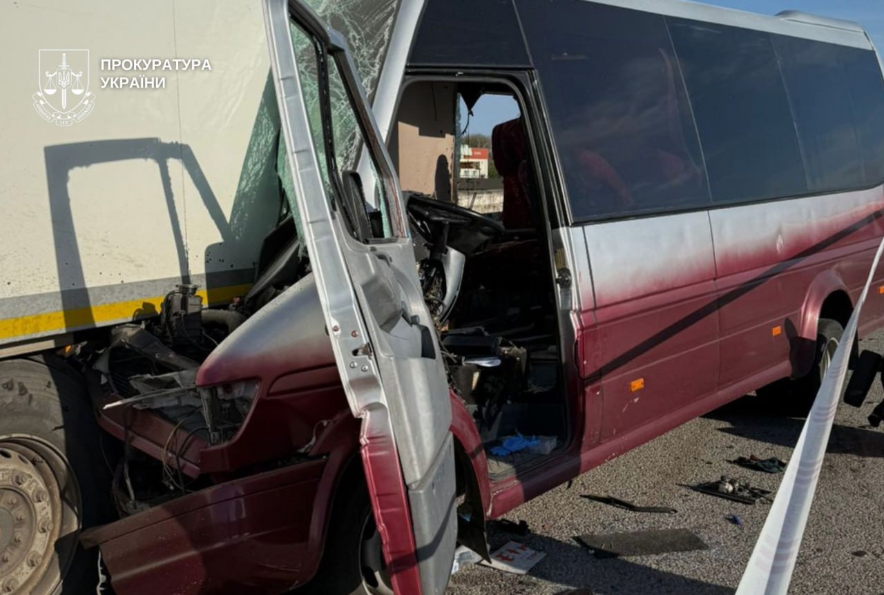 Фото до матеріалу: Смертельна ДТП в Дніпровському районі: водію автобуса повідомили про підозру