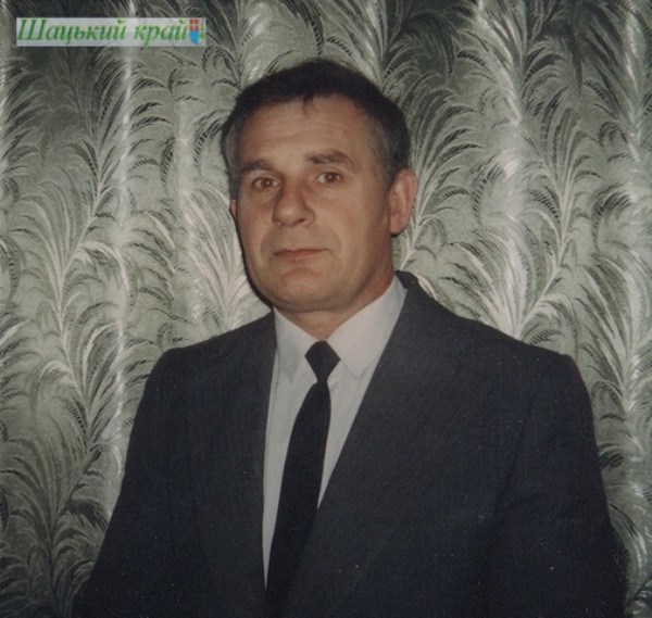 Фото до матеріалу: 60-річчя директора школи з Острів'я: від чемпіона з боротьби до будівника майбутнього