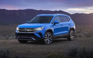 Фото до матеріалу: Американці масово переходять на прокат електромобілів через подорожчання палива