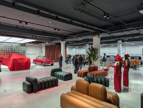 Фото до матеріалу: Львівський автомузей отримав престижну нагороду French Design Awards за дизайн інтер'єру