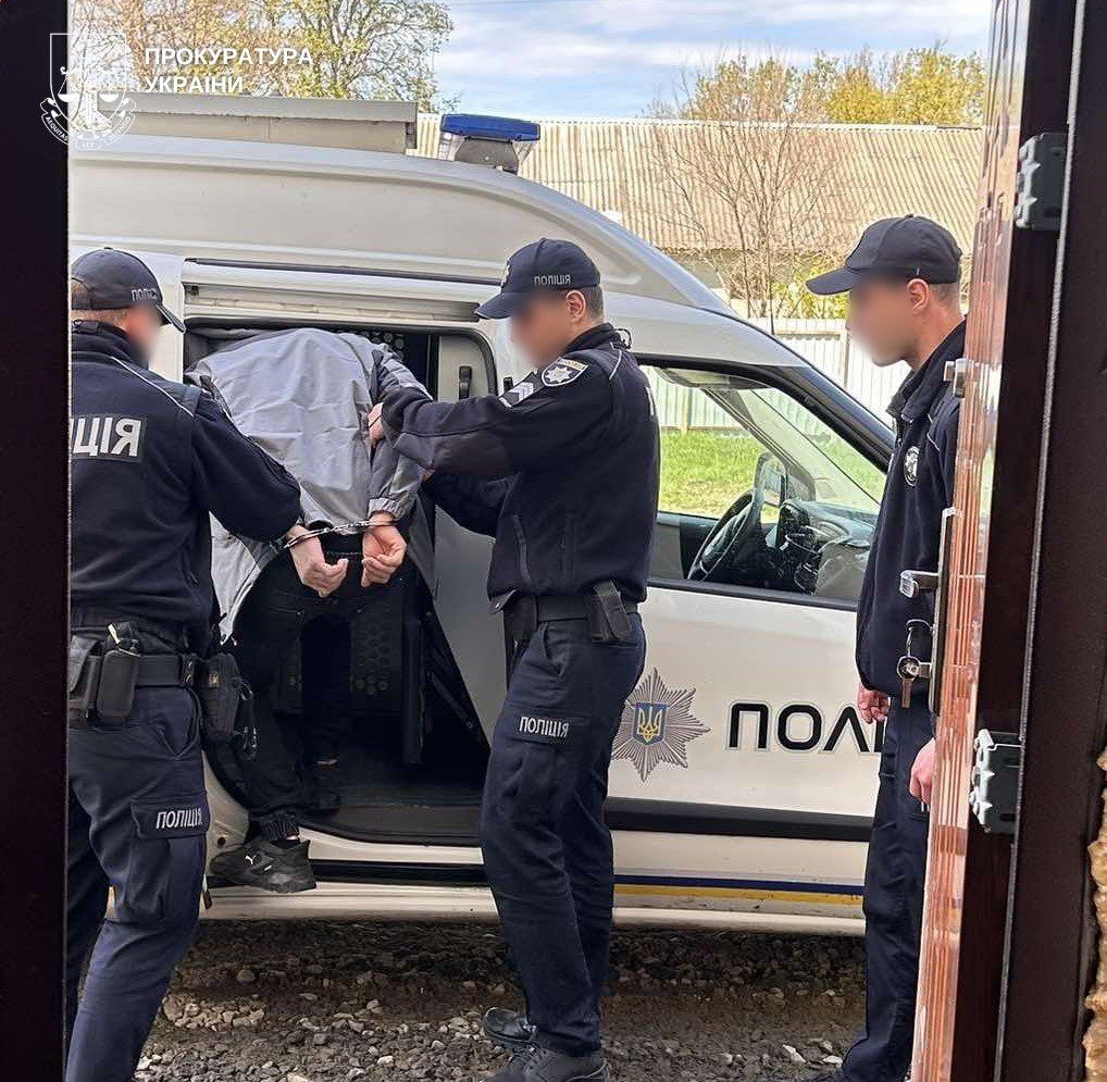 Фото до матеріалу: Вбивство фермера на Вознесенщині: суд заарештував підозрюваних без права застави