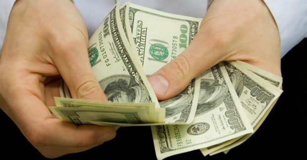 Фото до матеріалу: Курс долара укріпився до 43,80 грн: Андрій Шевчишин передбачає тиждень без потрясінь