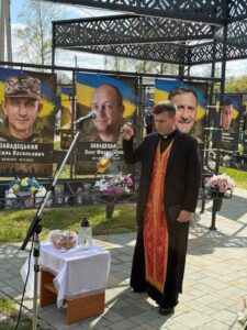 Фото до матеріалу: Тридцять сім тисменичаних здали кров для захисників під час Дня донора