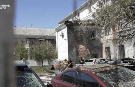 Фото до матеріалу: Зеленський і Фіцо зустрілися в Єревані: домовилися про вступ України до ЄС та обмін візитами