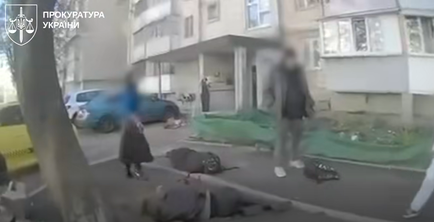 Фото до матеріалу: Генпрокурор опублікував відео: патрульні втекли з місця теракту в Києві
