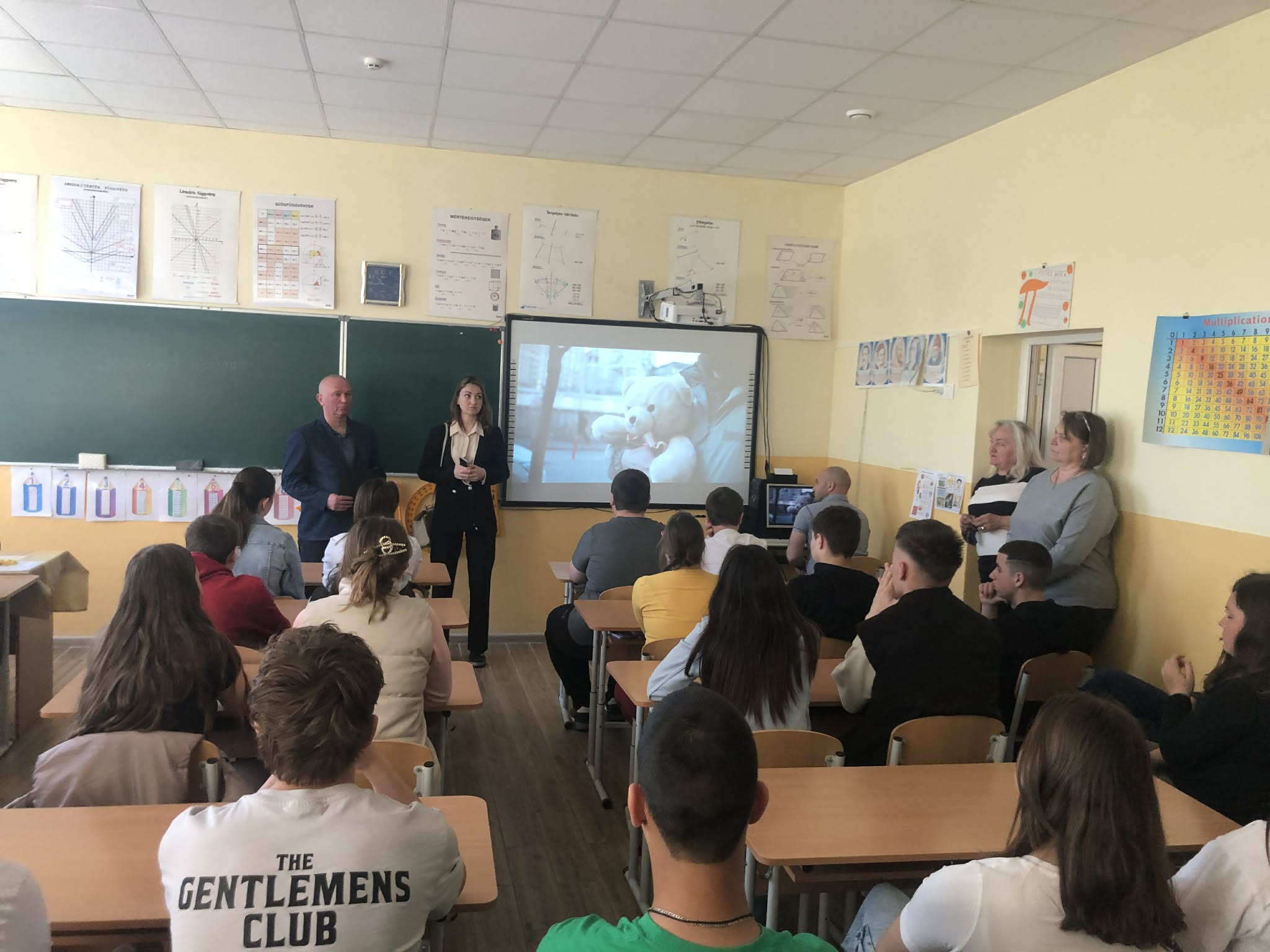 Фото до матеріалу: У Косонях обговорили захист молоді від вербування та антитерористичну безпеку