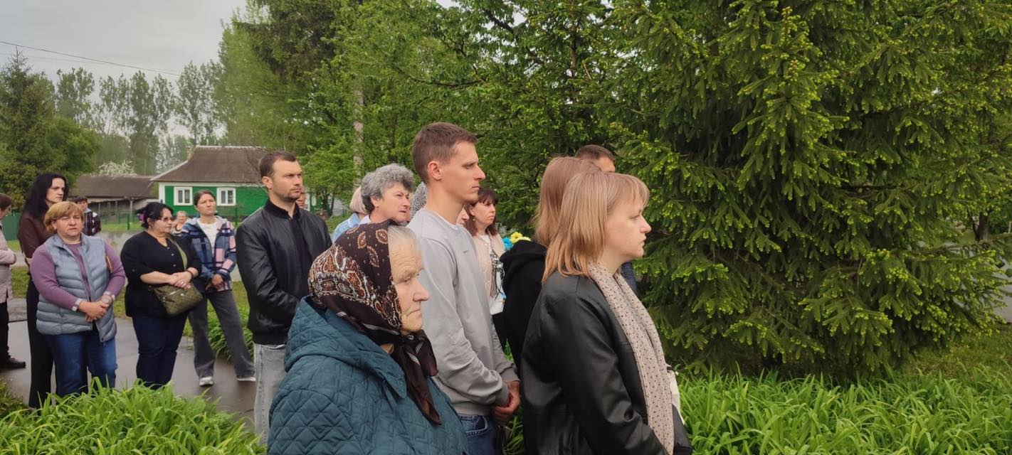 Фото до матеріалу: У Борсуківській громаді відкрили меморіали шістьом полеглим воїнам
