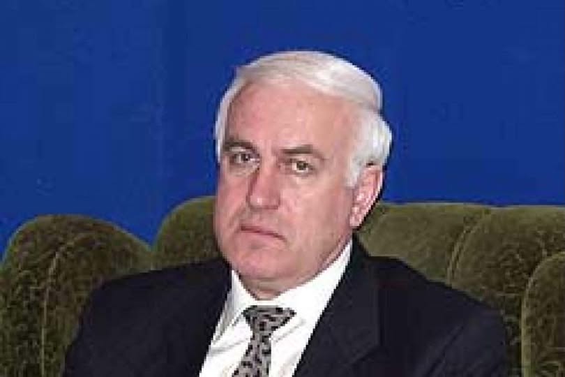 Фото до матеріалу: Шахраї обікрали колишнього прем'єр-міністра України Валерія Пустовойтенка