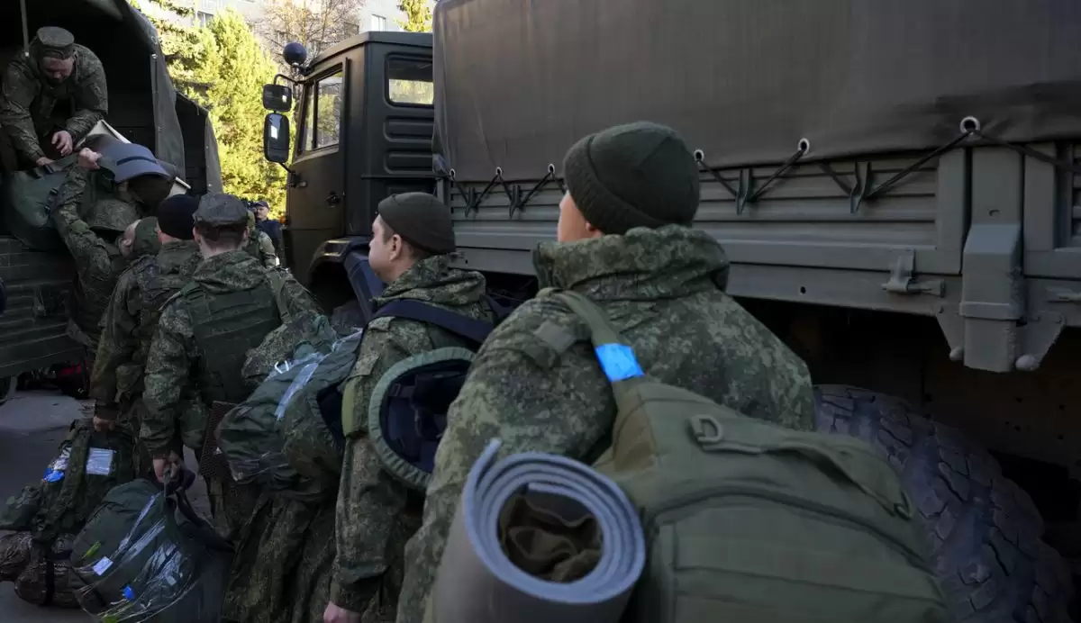 Фото до матеріалу: Платиш пів мільйона і залишаєшся в тилу: набір контрактників у РФ впав до мінімуму
