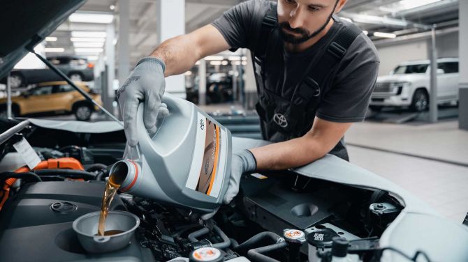 Фото до матеріалу: Як правильно обслуговувати Toyota в Україні: інтервали, вартість та особливості гібридів