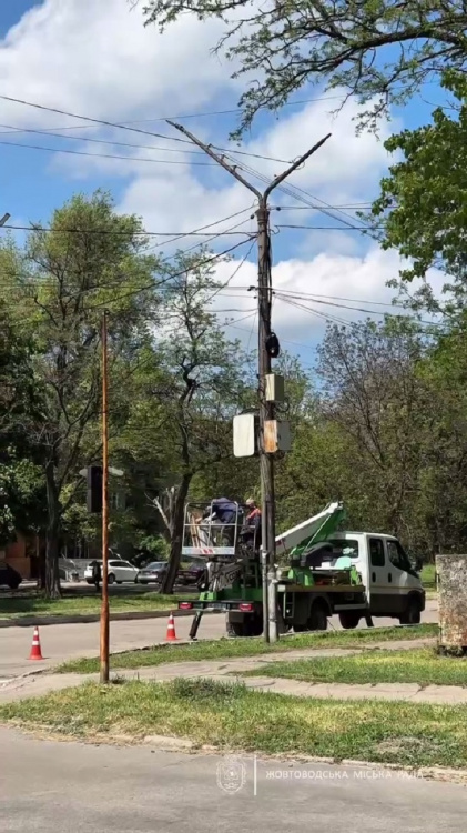 Фото до матеріалу: Жовті Води отримали автономне сонячне освітлення від німецьких партнерів