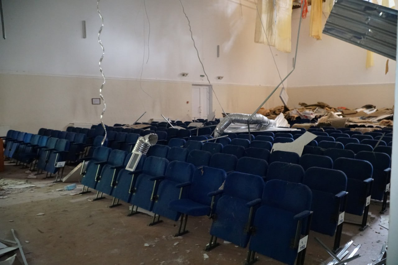 Фото до матеріалу: Росія знищує пам'ятки Дніпровщини: від вокзалів до мозаїк художника Задорожного