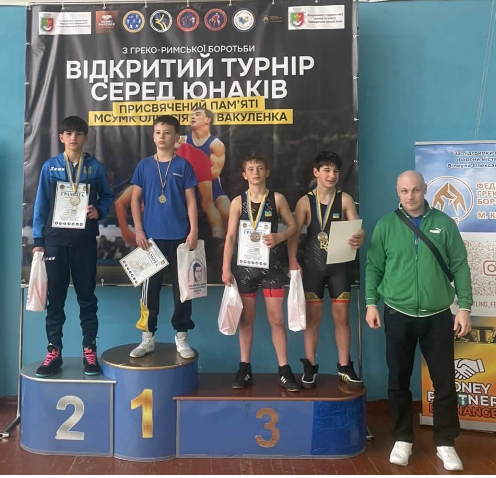 Фото до матеріалу: Юні борці Баштанської ДЮСШ сягнули кращих місць на турнірі в Кривому Розі
