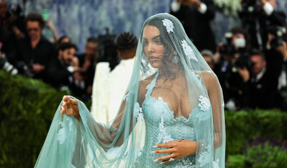 Фото до матеріалу: Met Gala 2026: зірки як живі експонати та рекордні 42 мільйони доларів на користь мистецтва