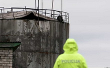 Фото до матеріалу: Ракета влучила у базу італійських миротворців у Лівані