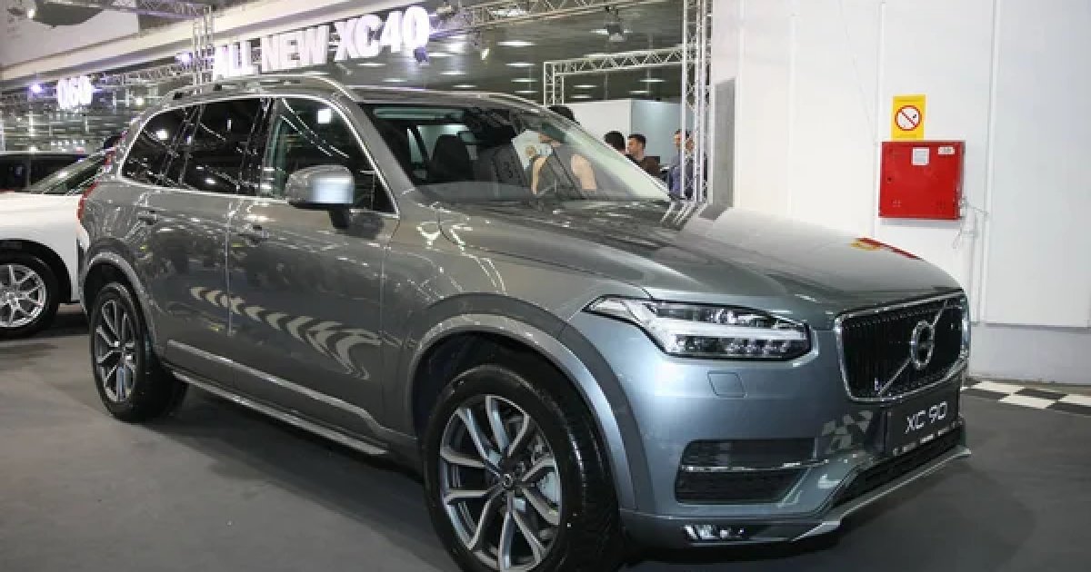 Фото до матеріалу: Volvo почав продавати броньовані XC90 та XC60 в Україні