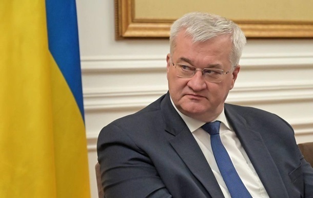 Фото до матеріалу: Україна пропонує Європі стати посередницею в “аеропортному перемир’ї”