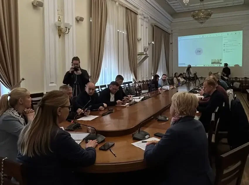 Фото до матеріалу: Більше 100 пошкоджених будинків у Києві відновлять до кінця року — Алла Шлапак