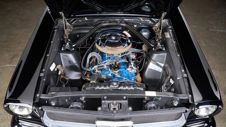 Фото до матеріалу: Рідкісний Ford T5 1966 року: європейський «близнюк» Mustang виставили на аукціон